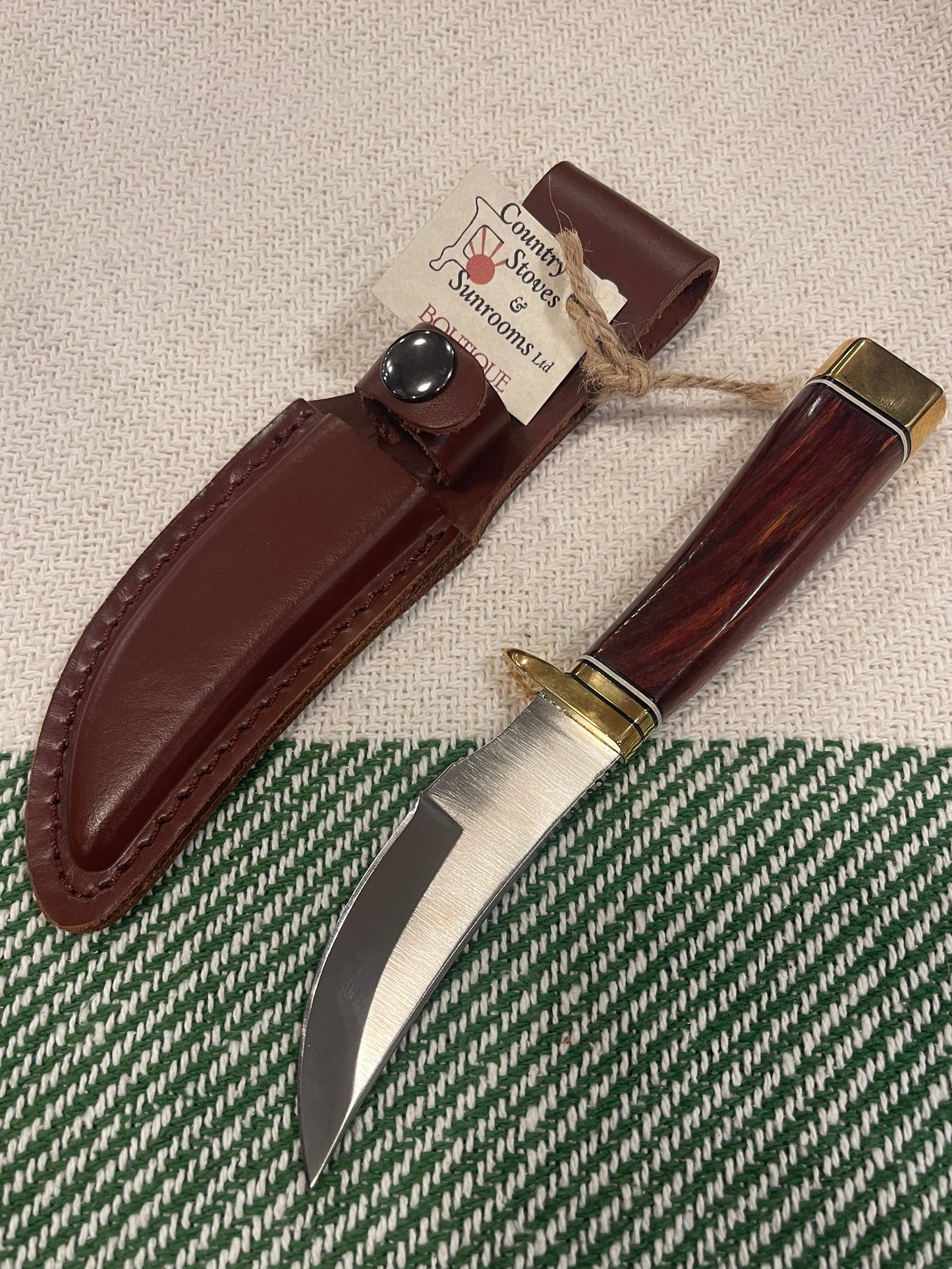 GROHMANN HUNTING KNIVES -  "Deepwoods Hunter" Rosewood - R105S -$210