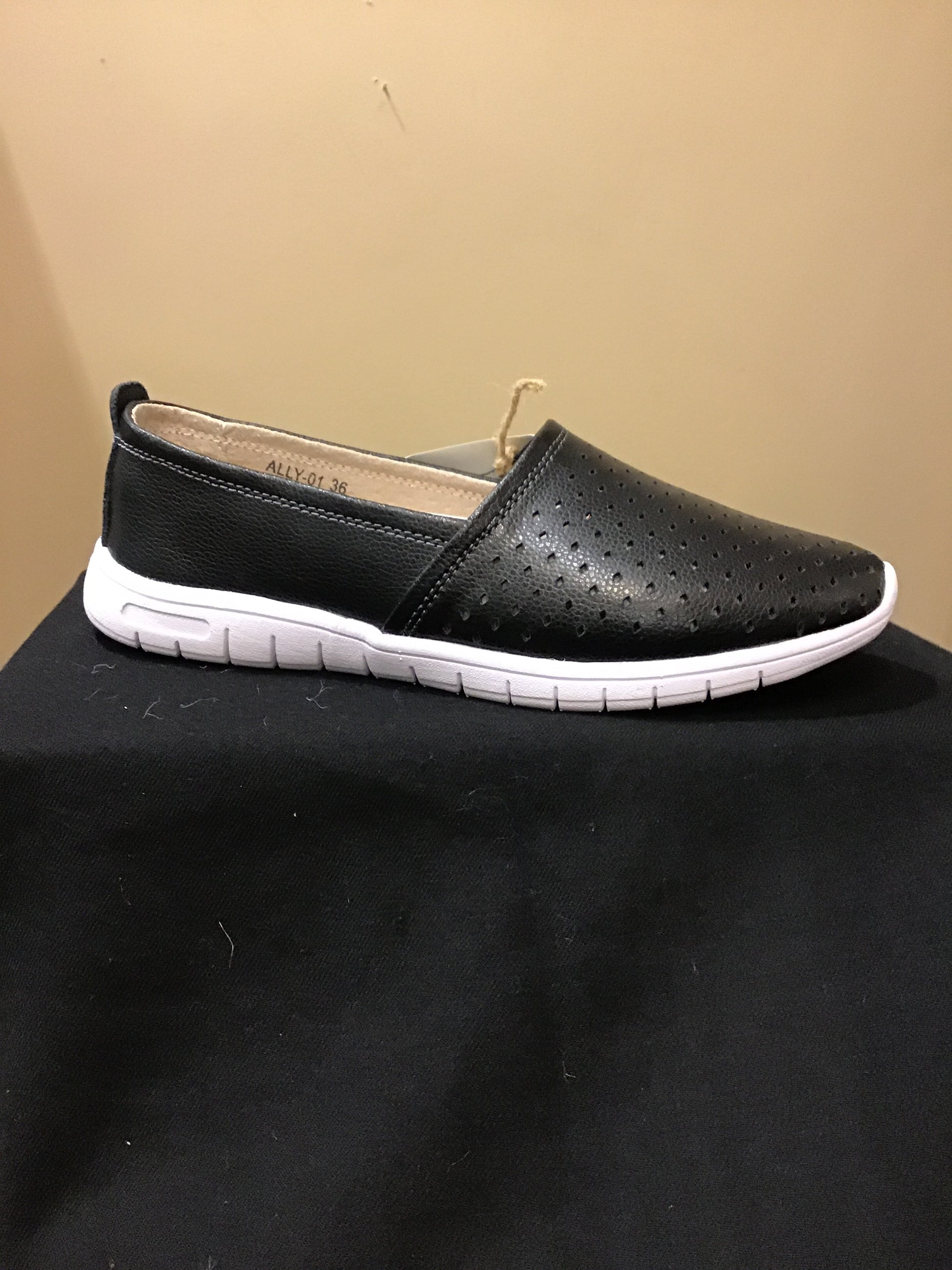 Shoes - Taxi Ally - Country Stoves and Sunrooms Ltd